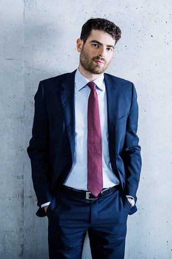 Dr. Christopher Wolters